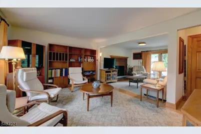 3 Village Rd, Pequannock Township, NJ 07444 - Photo 5