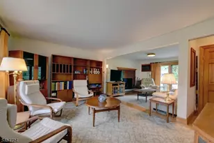 3 Village Rd, Pequannock Township, NJ 07444 - Photo 5