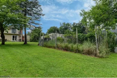 3 Village Rd, Pequannock Township, NJ 07444 - Photo 23
