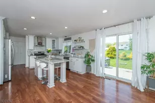 61 Rock Rd, Washington Township, NJ 07853 - Photo 11