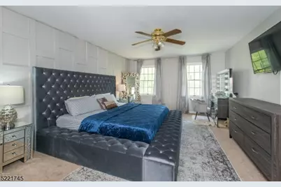 61 Rock Rd, Washington Township, NJ 07853 - Photo 17