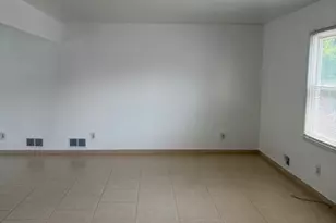 2 A-2B John F Goellner Dr, Raritan, NJ 08869 - Photo 5