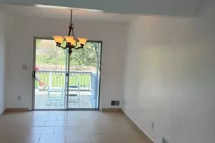 2 A-2B John F Goellner Dr, Raritan, NJ 08869 - Photo 3