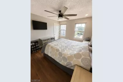 22 Seton Hall Dr, Newark, NJ 07103 - Photo 23