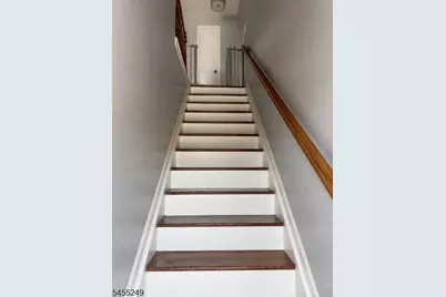 22 Seton Hall Dr, Newark, NJ 07103 - Photo 3