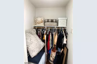 22 Seton Hall Dr, Newark, NJ 07103 - Photo 25