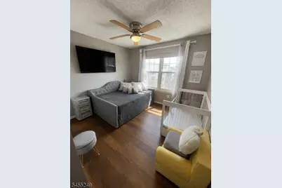 22 Seton Hall Dr, Newark, NJ 07103 - Photo 31