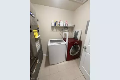 22 Seton Hall Dr, Newark, NJ 07103 - Photo 35