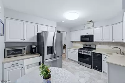 2 Heritage Way, Rockaway Township, NJ 07866 - Photo 7