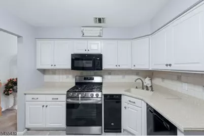 2 Heritage Way, Rockaway Township, NJ 07866 - Photo 9