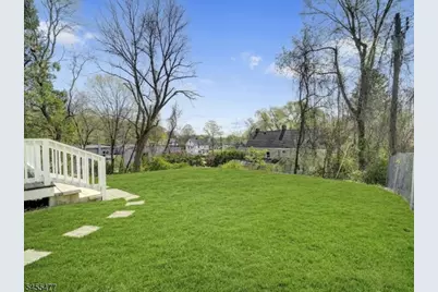 4 Emmans Rd, Roxbury Township, NJ 07852 - Photo 23