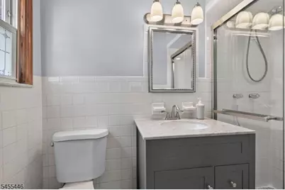 163 Baldwin Pl, Bloomfield, NJ 07003 - Photo 25