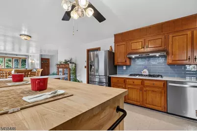 163 Baldwin Pl, Bloomfield, NJ 07003 - Photo 15