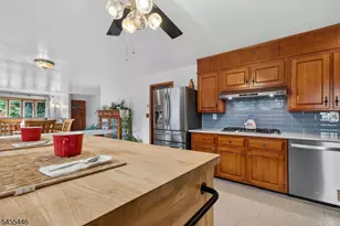 163 Baldwin Pl, Bloomfield, NJ 07003 - Photo 15