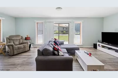 235 Cherokee Rd, Andover Township, NJ 07848 - Photo 15