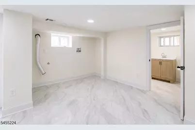 187 Rutledge Ave, East Orange, NJ 07017 - Photo 29