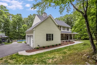 239 Old Beach Glen Rd, Rockaway Township, NJ 07866 - Photo 3