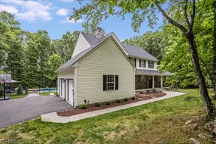 239 Old Beach Glen Rd, Rockaway Township, NJ 07866 - Photo 3