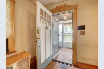 8 Whitman Ave, East Orange, NJ 07017 - Photo 7