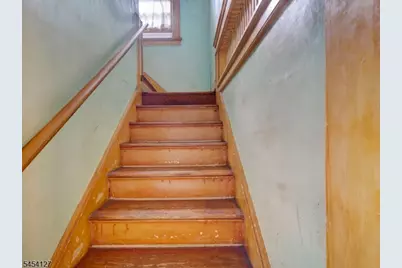 8 Whitman Ave, East Orange, NJ 07017 - Photo 13