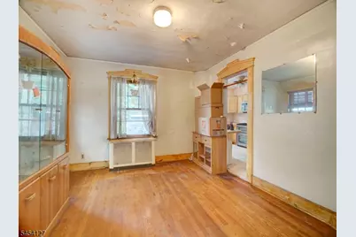 8 Whitman Ave, East Orange, NJ 07017 - Photo 9
