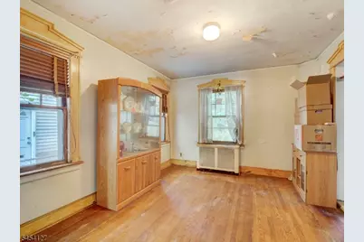 8 Whitman Ave, East Orange, NJ 07017 - Photo 11