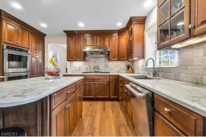 522 Golf Links Dr, Bridgewater Twp., NJ 08807 - Photo 9