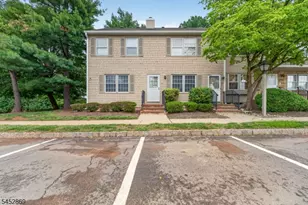 52 Adams Ct, Raritan Township, NJ 08822 - Photo 1