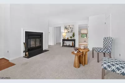 52 Adams Ct, Raritan Township, NJ 08822 - Photo 3