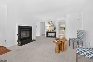 52 Adams Ct, Raritan Township, NJ 08822 - Photo 3