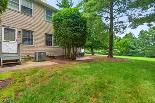 52 Adams Ct, Raritan Township, NJ 08822 - Photo 13