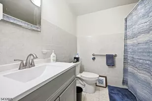 15 Orchard St, Bloomingdale, NJ 07403 - Photo 25