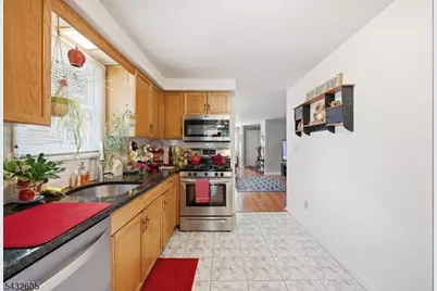 15 Orchard St, Bloomingdale, NJ 07403 - Photo 17