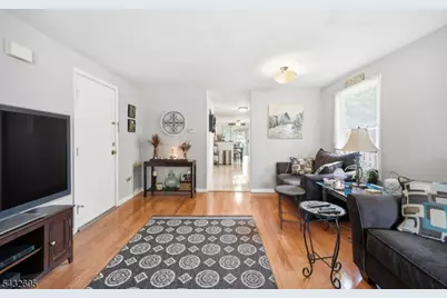 15 Orchard St, Bloomingdale, NJ 07403 - Photo 11