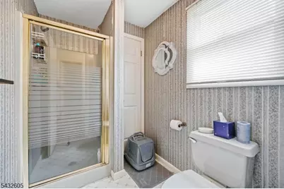 15 Orchard St, Bloomingdale, NJ 07403 - Photo 33