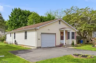 15 Orchard St, Bloomingdale, NJ 07403 - Photo 7