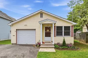 15 Orchard St, Bloomingdale, NJ 07403 - Photo 1