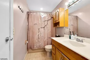 46 Deer Path Dr, Mount Olive, NJ 07836 - Photo 17