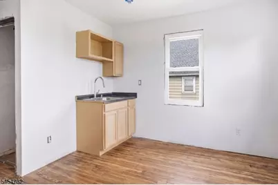 23 W 18th St, Linden, NJ 07036 - Photo 7