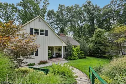 34 Forest Dr, Watchung, NJ 07069 - Photo 1