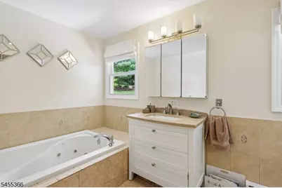 34 Forest Dr, Watchung, NJ 07069 - Photo 23