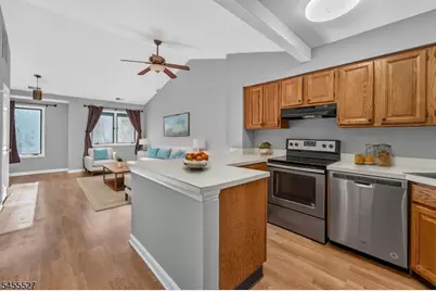 8 Augusta Dr, Clinton Township, NJ 08801 - Photo 11