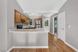 8 Augusta Dr, Clinton Township, NJ 08801 - Photo 9
