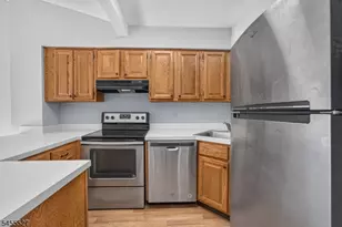 8 Augusta Dr, Clinton Township, NJ 08801 - Photo 13