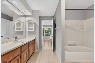 8 Augusta Dr, Clinton Township, NJ 08801 - Photo 21