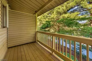 8 Augusta Dr, Clinton Township, NJ 08801 - Photo 15
