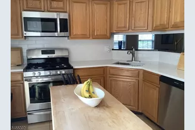 28 Richmond St, Newark, NJ 07103 - Photo 5