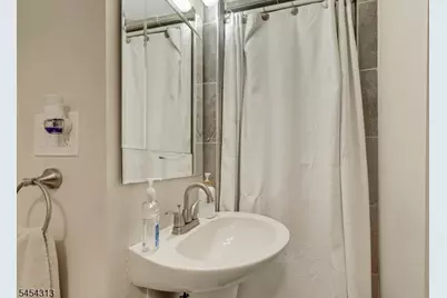 56 Madison St, Newark, NJ 07105 - Photo 17