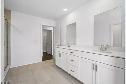 52 Eastwood Ter, East Hanover Township, NJ 07936 - Photo 21