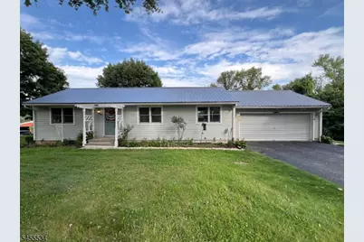 151 Petticoat Ln, Clinton Township, NJ 08833 - Photo 3